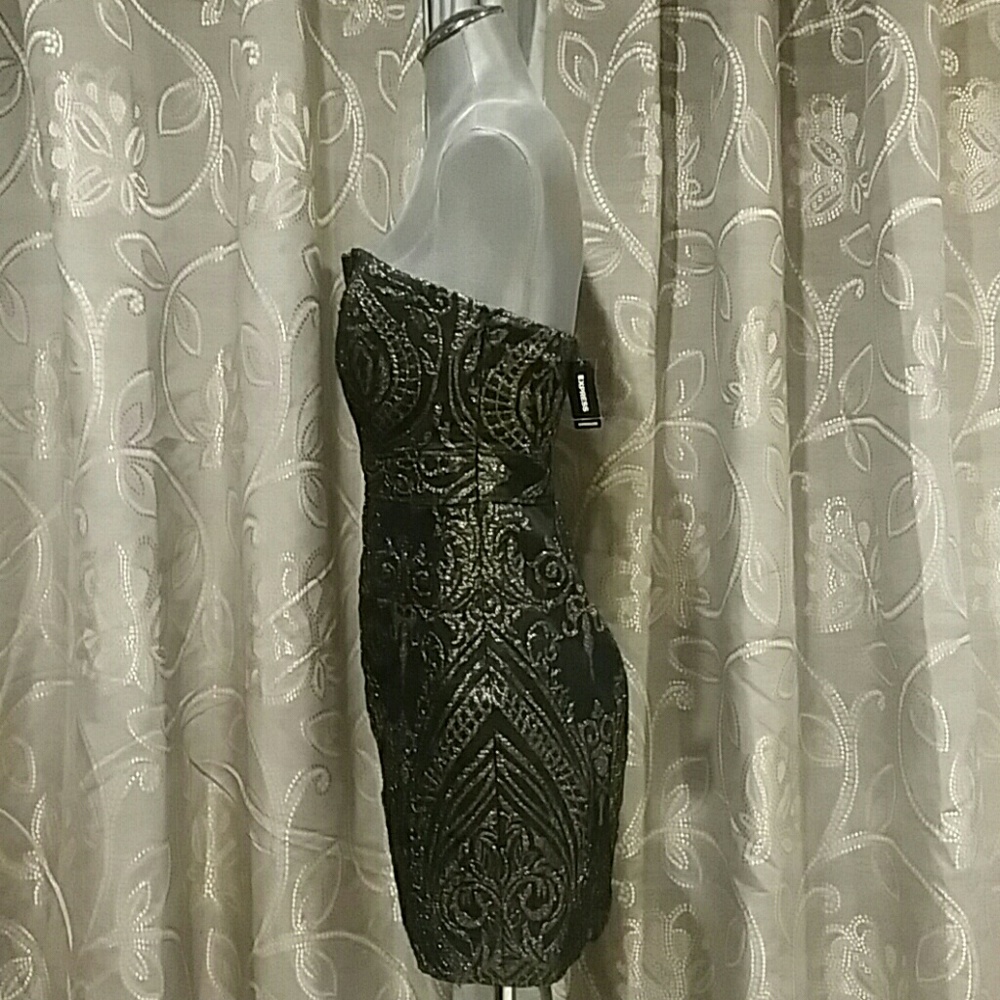 Express Dress - Picture 2 of 8